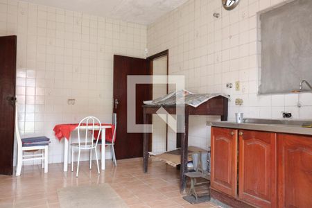 Casa para alugar com 150m², 2 quartos e 10 vagasCozinha