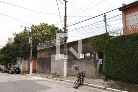 Casa para alugar com 150m², 2 quartos e 10 vagasFachada