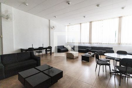 Apartamento à venda com 110m², 3 quartos e 1 vaga Apartamento à venda com 110m², 3 quartos e 1 vagaHall