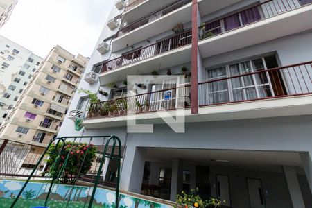 Apartamento à venda com 69m², 2 quartos e 1 vagaFachada do bloco