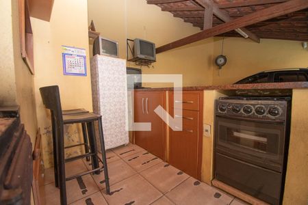 Casa à venda com 144m², 3 quartos e 5 vagas Casa à venda com 144m², 3 quartos e 5 vagascozinha