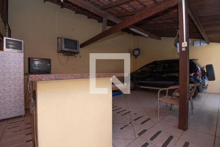 Casa à venda com 144m², 3 quartos e 5 vagas Casa à venda com 144m², 3 quartos e 5 vagasgaragem