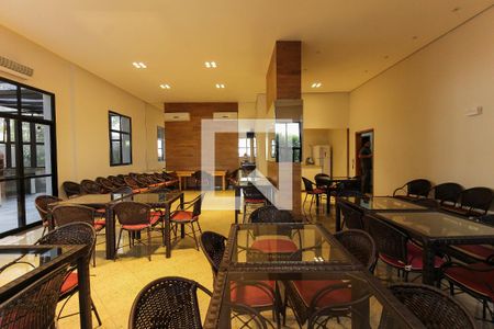 Apartamento à venda com 150m², 3 quartos e 2 vagas Apartamento à venda com 150m², 3 quartos e 2 vagasSalão de festas