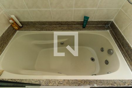 Apartamento à venda com 150m², 3 quartos e 2 vagas Apartamento à venda com 150m², 3 quartos e 2 vagasBanheiro da Suíte 1