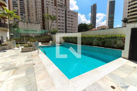 Apartamento à venda com 150m², 3 quartos e 2 vagas Apartamento à venda com 150m², 3 quartos e 2 vagasPiscina
