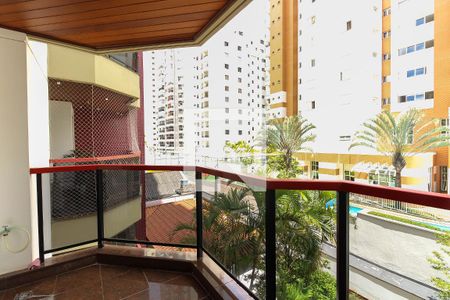 Apartamento à venda com 150m², 3 quartos e 2 vagas Apartamento à venda com 150m², 3 quartos e 2 vagasVaranda da Sala