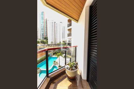 Apartamento à venda com 150m², 3 quartos e 2 vagas Apartamento à venda com 150m², 3 quartos e 2 vagasVaranda da Suíte 1