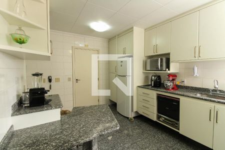 Apartamento à venda com 150m², 3 quartos e 2 vagas Apartamento à venda com 150m², 3 quartos e 2 vagasCozinha