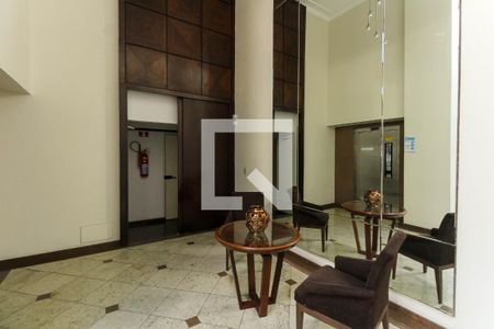 Apartamento à venda com 150m², 3 quartos e 2 vagas Apartamento à venda com 150m², 3 quartos e 2 vagasHall