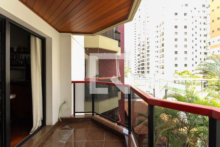 Apartamento à venda com 150m², 3 quartos e 2 vagas Apartamento à venda com 150m², 3 quartos e 2 vagasVaranda da Sala