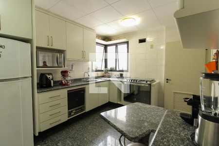 Apartamento à venda com 150m², 3 quartos e 2 vagas Apartamento à venda com 150m², 3 quartos e 2 vagasCozinha