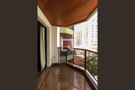 Apartamento à venda com 150m², 3 quartos e 2 vagas Apartamento à venda com 150m², 3 quartos e 2 vagasVaranda da Sala