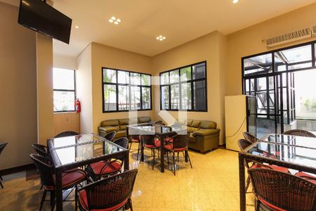 Apartamento à venda com 150m², 3 quartos e 2 vagas Apartamento à venda com 150m², 3 quartos e 2 vagasSalão de festas