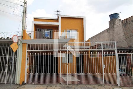 Casa à venda com 224m², 3 quartos e 2 vagasFachada