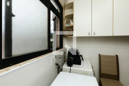 Apartamento para alugar com 107m², 3 quartos e 2 vagasÁrea de Serviço