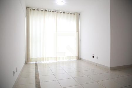 Sala de apartamento para alugar com 3 quartos, 74m² em Setor Bueno, Goiânia