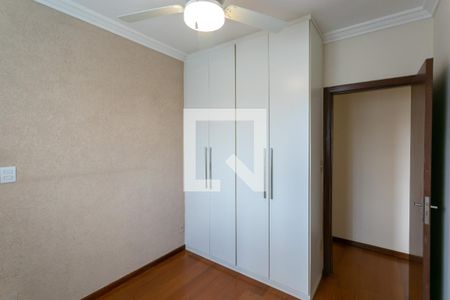 Quarto 1 de apartamento para alugar com 2 quartos, 60m² em Fernão Dias, Belo Horizonte