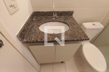 Apartamento à venda com 65m², 3 quartos e 1 vagaDetalhe do banheiro