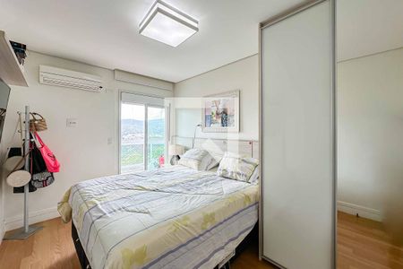 Apartamento à venda com 200m², 3 quartos e 6 vagasSuíte 3