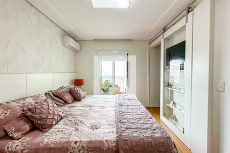 Apartamento à venda com 200m², 3 quartos e 6 vagasSuíte 1