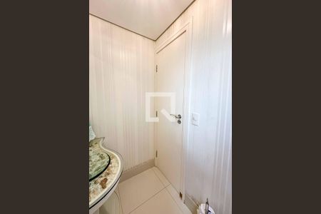 Apartamento à venda com 200m², 3 quartos e 6 vagasLavabo