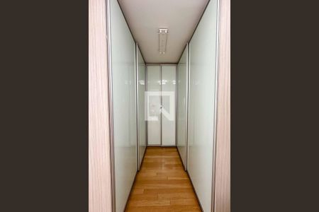 Apartamento à venda com 200m², 3 quartos e 6 vagasSuíte 1