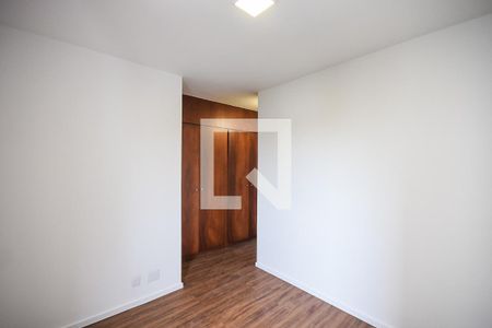 Apartamento para alugar com 75m², 3 quartos e 2 vagas Apartamento para alugar com 75m², 3 quartos e 2 vagasSuíte