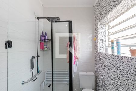 Casa à venda com 200m², 3 quartos e 2 vagas Casa à venda com 200m², 3 quartos e 2 vagasBanheiro