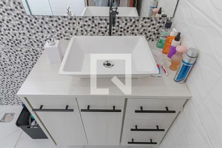 Casa à venda com 200m², 3 quartos e 2 vagas Casa à venda com 200m², 3 quartos e 2 vagasBanheiro