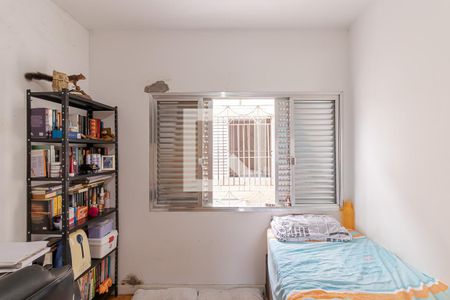 Casa à venda com 200m², 3 quartos e 2 vagas Casa à venda com 200m², 3 quartos e 2 vagasQuarto 2