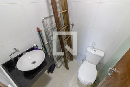 Casa de condomínio à venda com 330m², 4 quartos e 3 vagasÁrea de Serviço - Banheiro