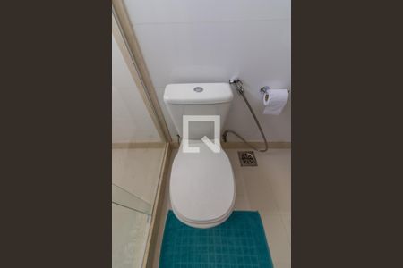 Casa de condomínio à venda com 330m², 4 quartos e 3 vagasSuíte 2 - Banheiro