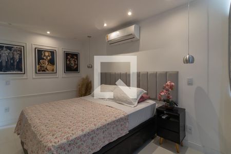 Casa de condomínio à venda com 330m², 4 quartos e 3 vagasSuíte 1