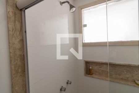 Casa de condomínio à venda com 330m², 4 quartos e 3 vagasSuíte 4 - Banheiro