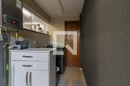 Casa de condomínio à venda com 330m², 4 quartos e 3 vagasÁrea de Serviço