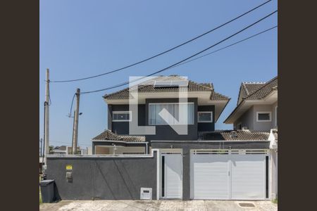 Casa de condomínio à venda com 330m², 4 quartos e 3 vagasFachada