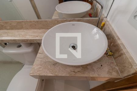 Casa de condomínio à venda com 330m², 4 quartos e 3 vagasSuíte 4 - Banheiro