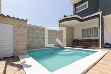 Casa de condomínio à venda com 330m², 4 quartos e 3 vagasÁrea externa  - Piscina