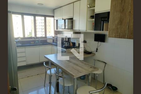 Apartamento à venda com 220m², 3 quartos e 2 vagas