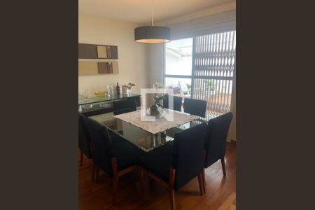 Casa à venda com 201m², 4 quartos e 4 vagas