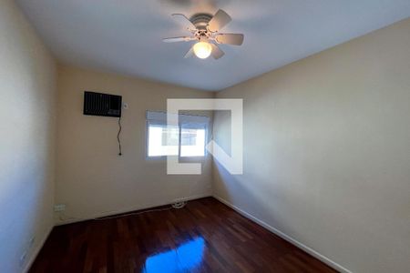 Casa à venda com 267m², 4 quartos e 3 vagas Casa à venda com 267m², 4 quartos e 3 vagasSuíte 2