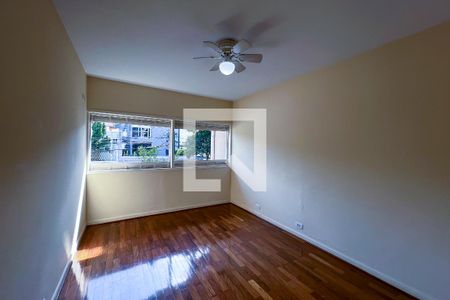 Casa à venda com 267m², 4 quartos e 3 vagas Casa à venda com 267m², 4 quartos e 3 vagasQuarto 1