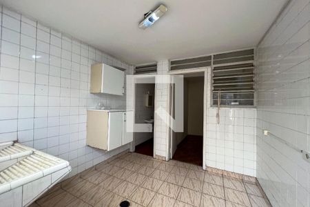 Casa à venda com 267m², 4 quartos e 3 vagas Casa à venda com 267m², 4 quartos e 3 vagasÁrea de Serviço