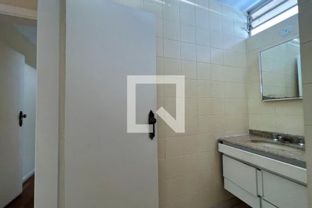 Casa à venda com 267m², 4 quartos e 3 vagas Casa à venda com 267m², 4 quartos e 3 vagasBanheiro