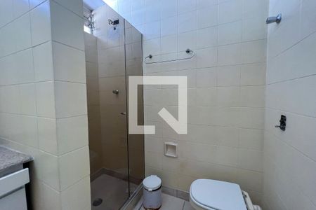 Casa à venda com 267m², 4 quartos e 3 vagas Casa à venda com 267m², 4 quartos e 3 vagasBanheiro