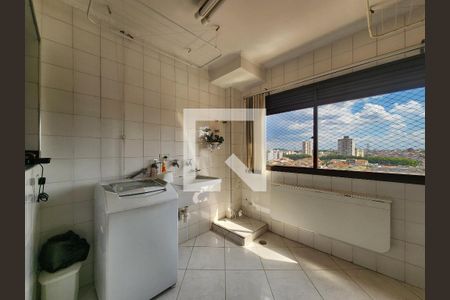 Apartamento à venda com 170m², 3 quartos e 2 vagas Apartamento à venda com 170m², 3 quartos e 2 vagasÁrea de Serviço