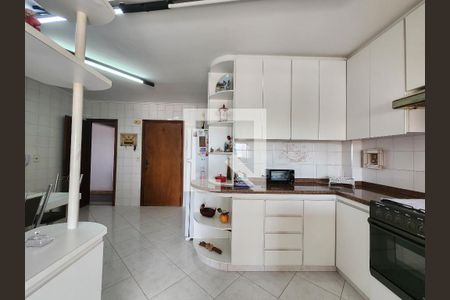 Apartamento à venda com 170m², 3 quartos e 2 vagas Apartamento à venda com 170m², 3 quartos e 2 vagasCozinha