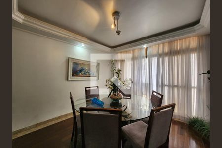 Apartamento à venda com 170m², 3 quartos e 2 vagas Apartamento à venda com 170m², 3 quartos e 2 vagasSala de Jantar
