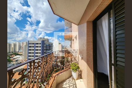 Apartamento à venda com 170m², 3 quartos e 2 vagas Apartamento à venda com 170m², 3 quartos e 2 vagasSacada da Suíte 1