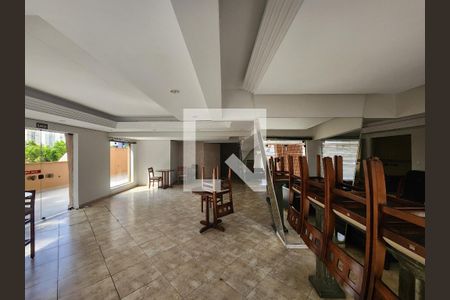 Apartamento à venda com 170m², 3 quartos e 2 vagas Apartamento à venda com 170m², 3 quartos e 2 vagasÁrea comum - Salão de festas